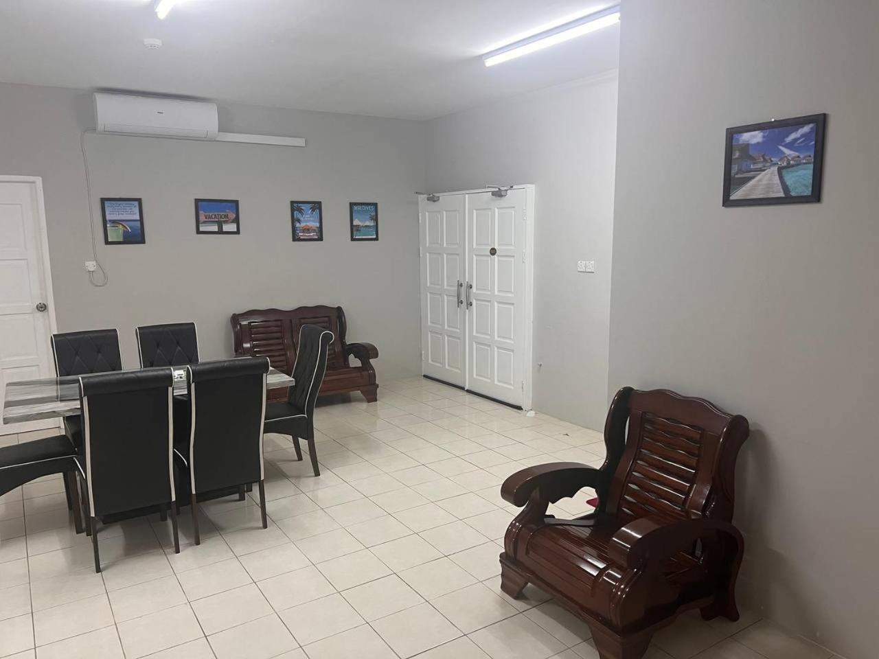 Отель Putra Sentosa Retreat Camp, Sematan Номер фото